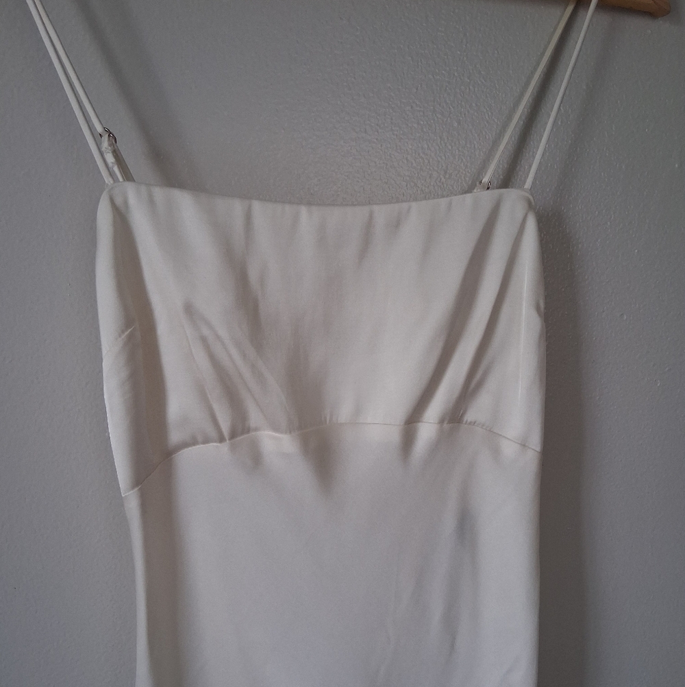Abercrombie & Fitch White Satin Dress With Leg Slit And Low Back - Picture 2 of 7